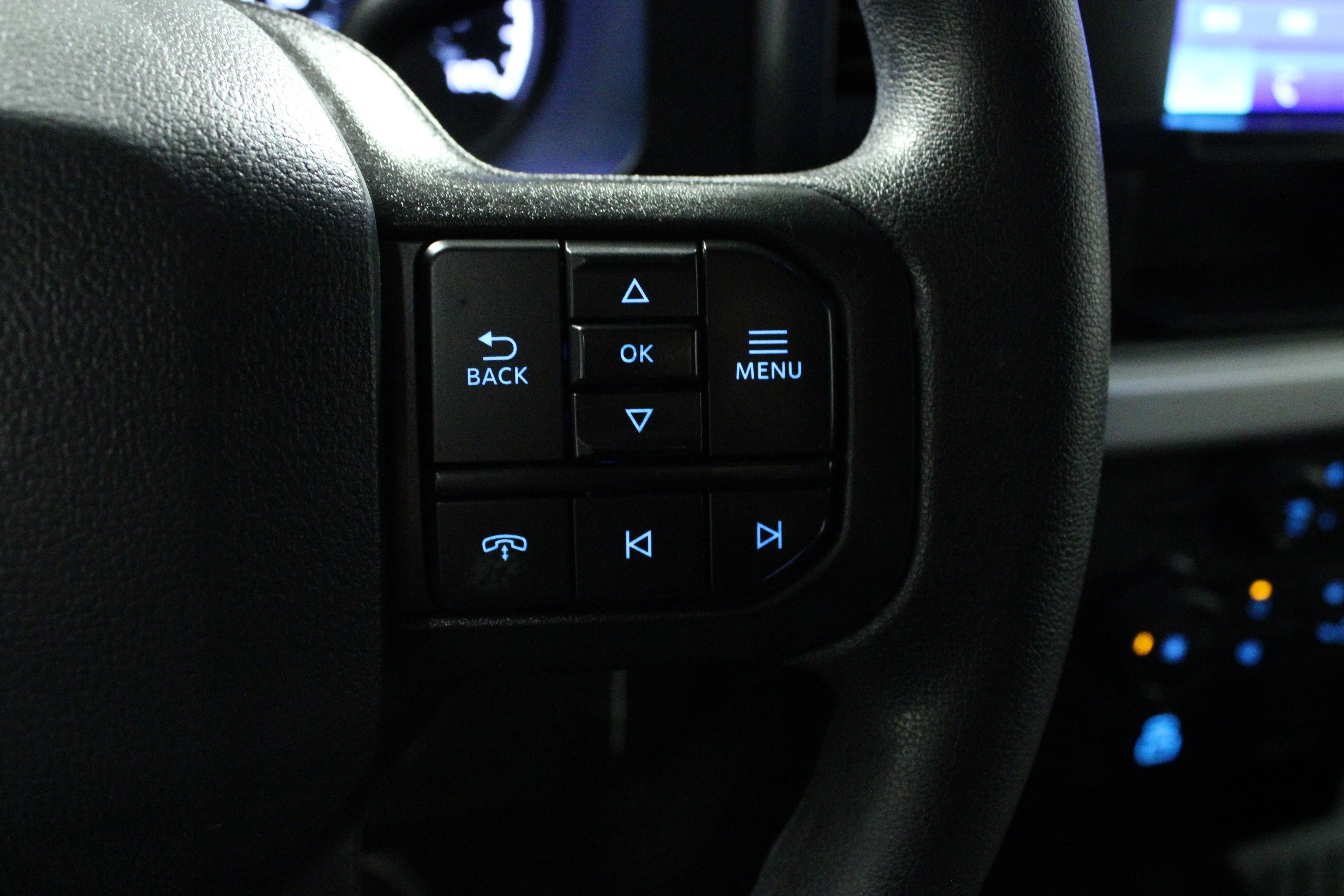 Used 2024 Oxford White Ford XL image 21