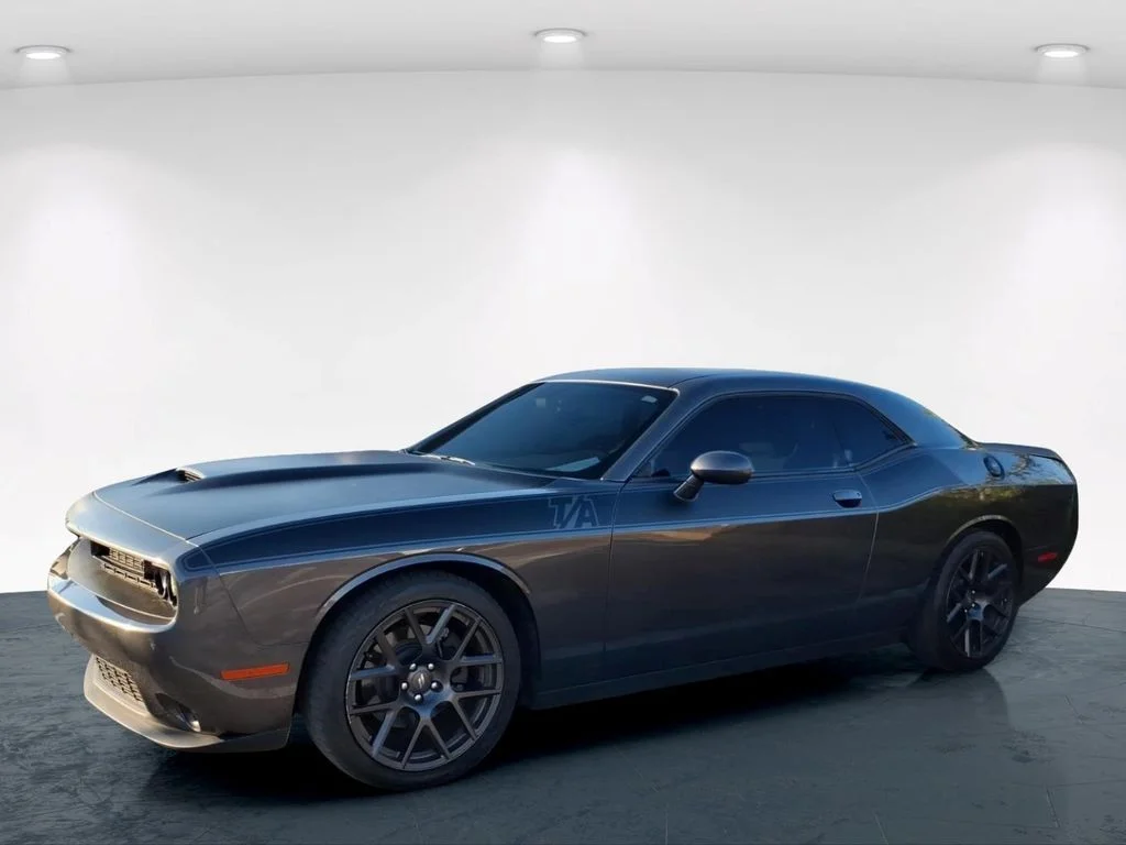 Used 2018 Gray Dodge R/T image 5