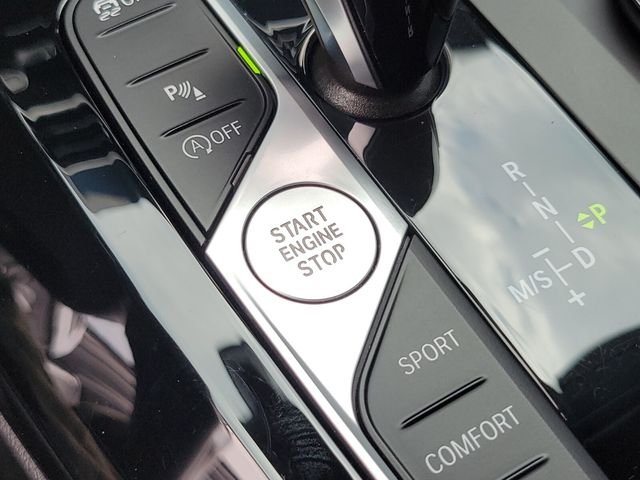 Used 2024 Gray BMW xDrive30i image 32