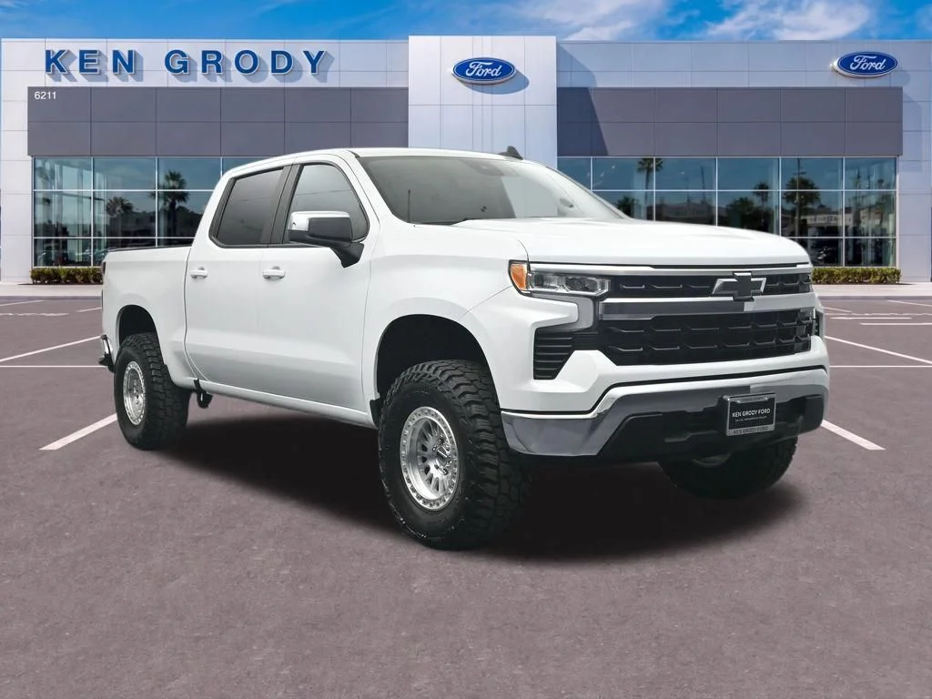 Used 2023 White Chevrolet LT image 1