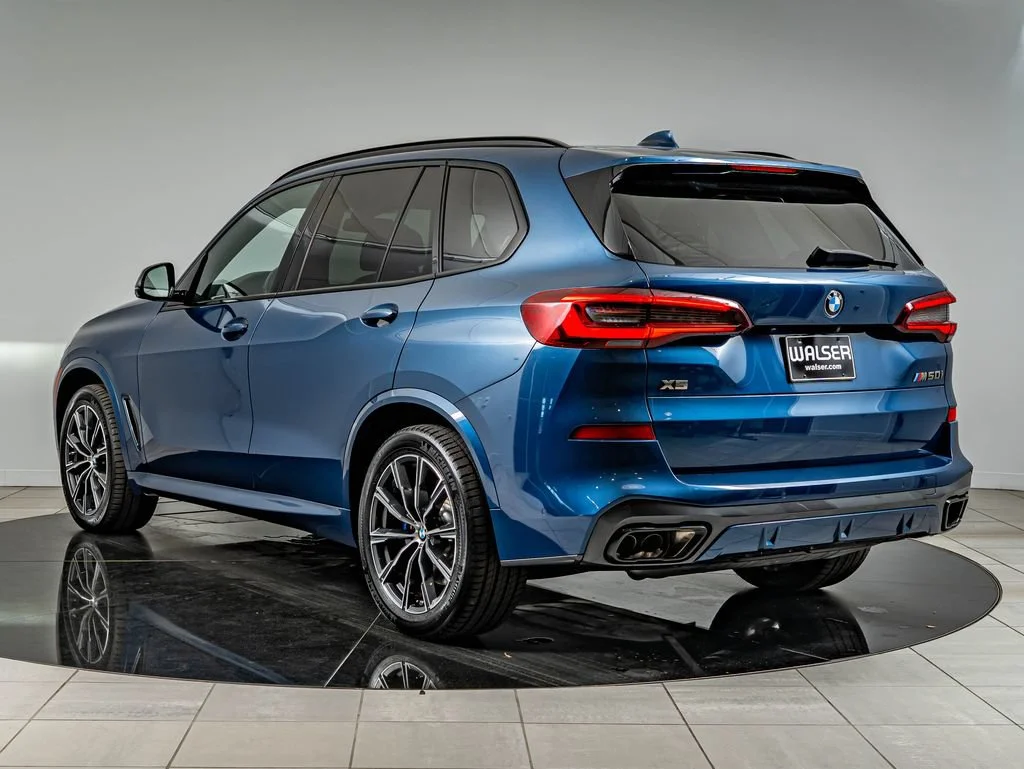 Used 2023 Phytonic Blue Metallic BMW M50i image 7