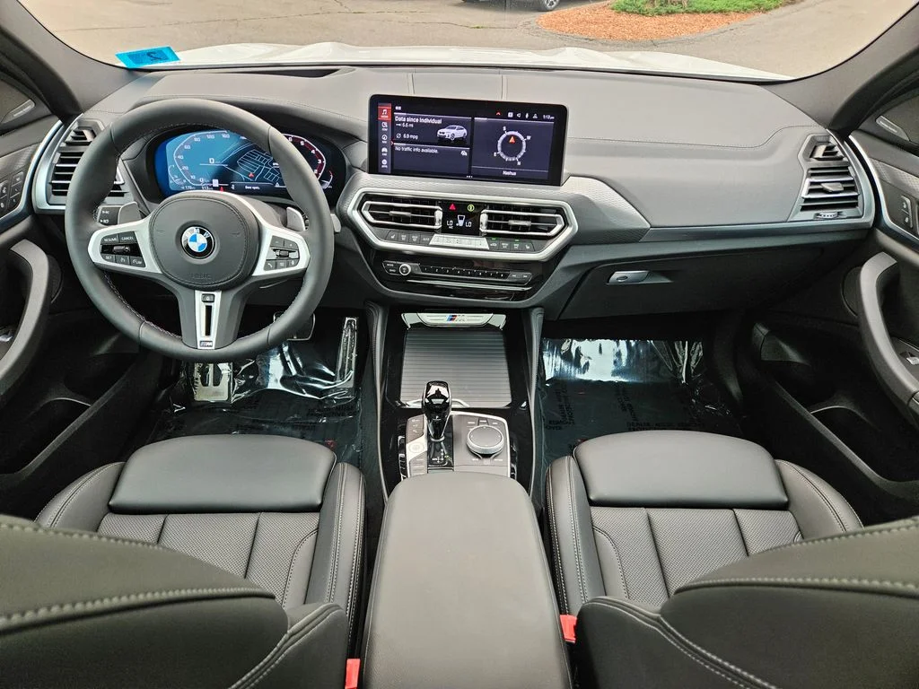 Used 2025 Alpine White BMW M40i image 24