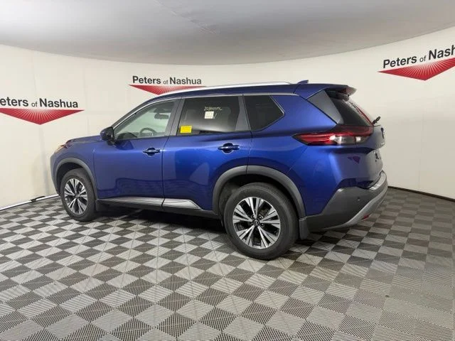 Used 2023 Blue Nissan SV image 3