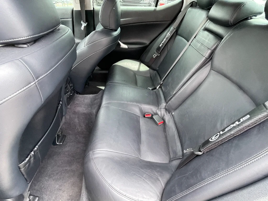 Used 2012 Obsidian Lexus Base image 14