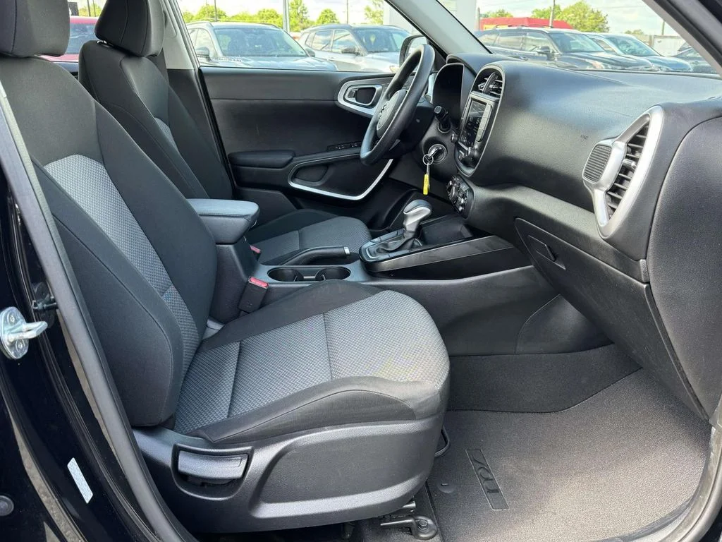 Used 2022 Black Kia LX image 16