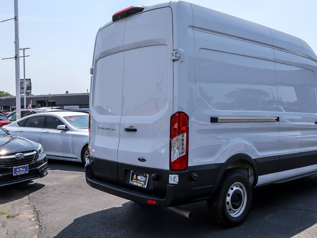 Used 2025 Oxford White Ford Base image 9