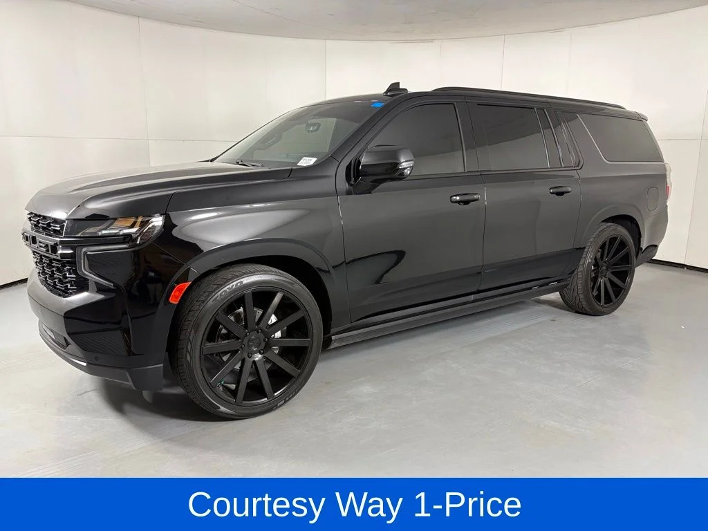 Used 2024 Black Chevrolet High Country image 6