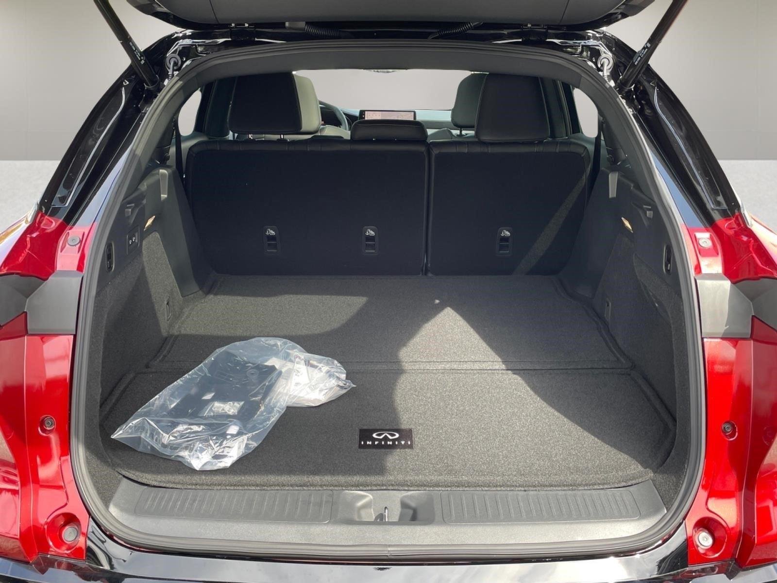 New 2027 2T SUN RED INFINITI Sport AWD image 5