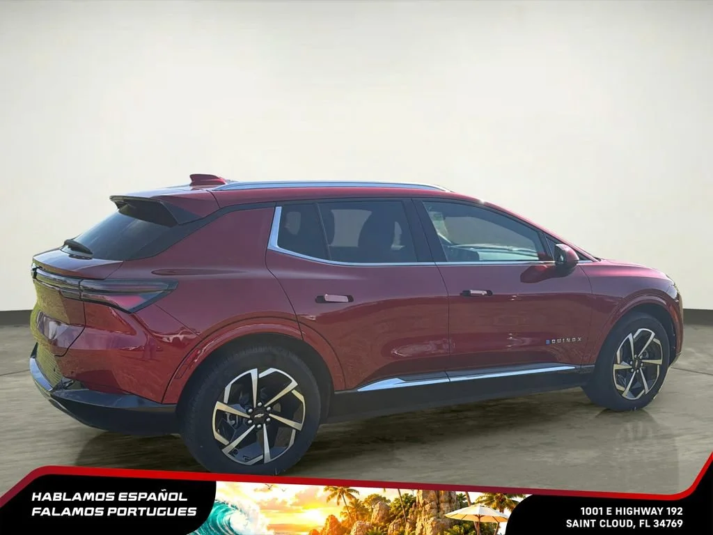 Used 2025 Radiant Red Tintcoat Chevrolet LT image 8