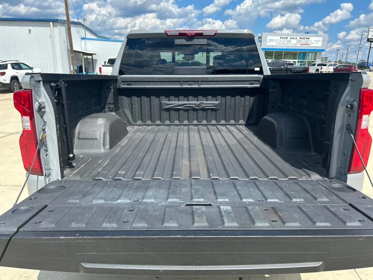 Used 2024 Slate Gray Metallic Chevrolet ZR2 image 7
