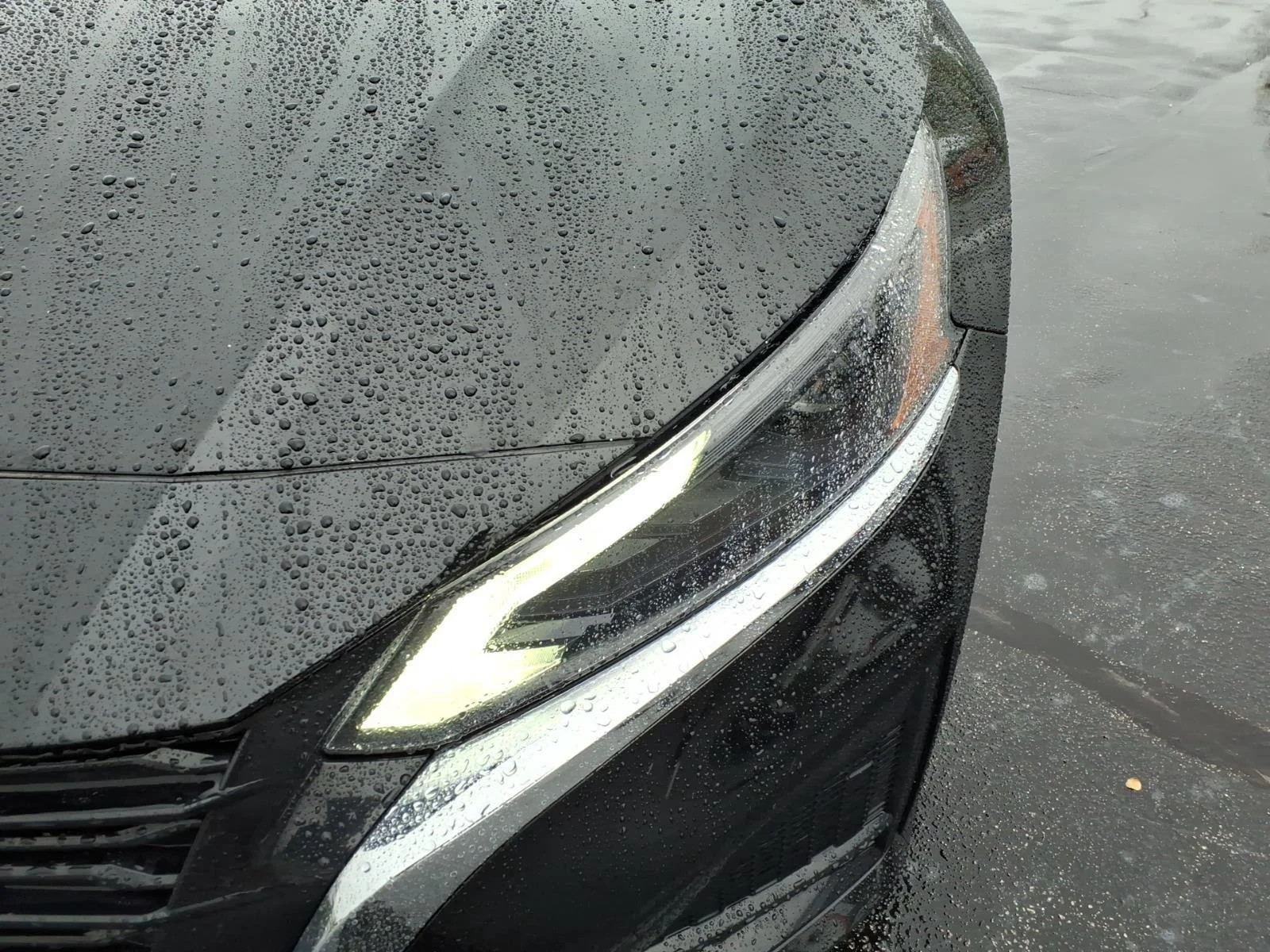 Used 2025 Super Black Nissan SV image 14