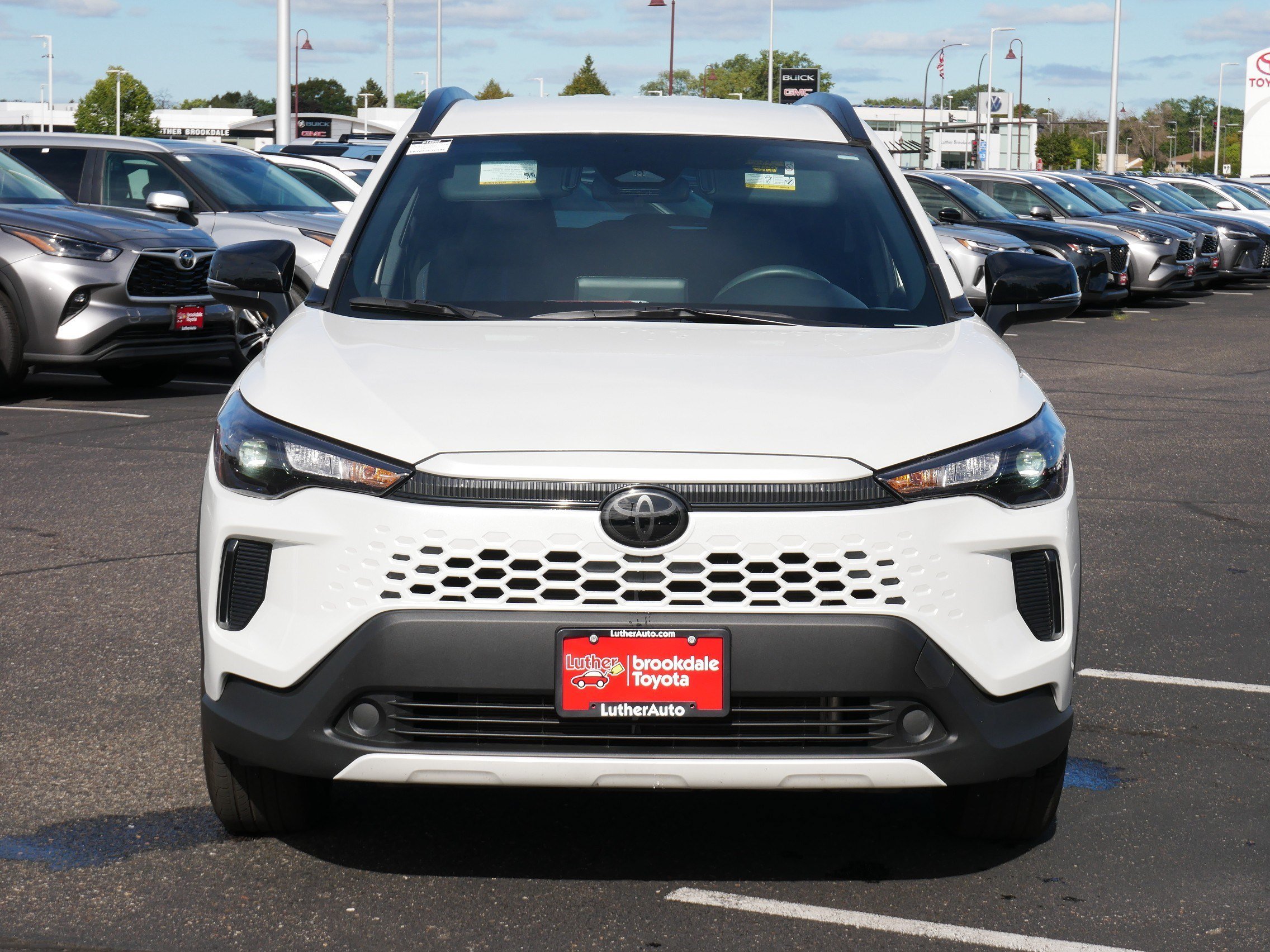 Certified Used 2026 Wind Chill Pearl Toyota Hybrid SE image 2
