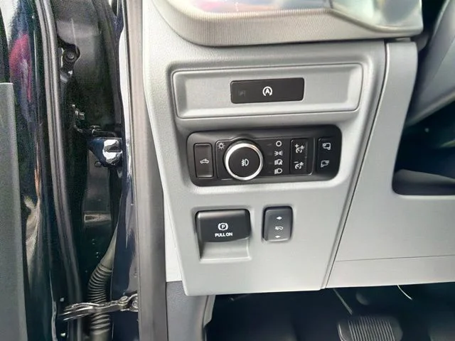 Used 2025 Antimatter Blue Metallic Ford Lariat image 32