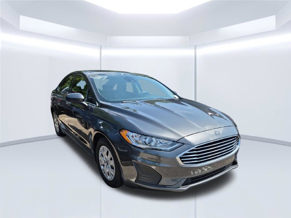 Used 2019 Magnetic Metallic Ford S image 3