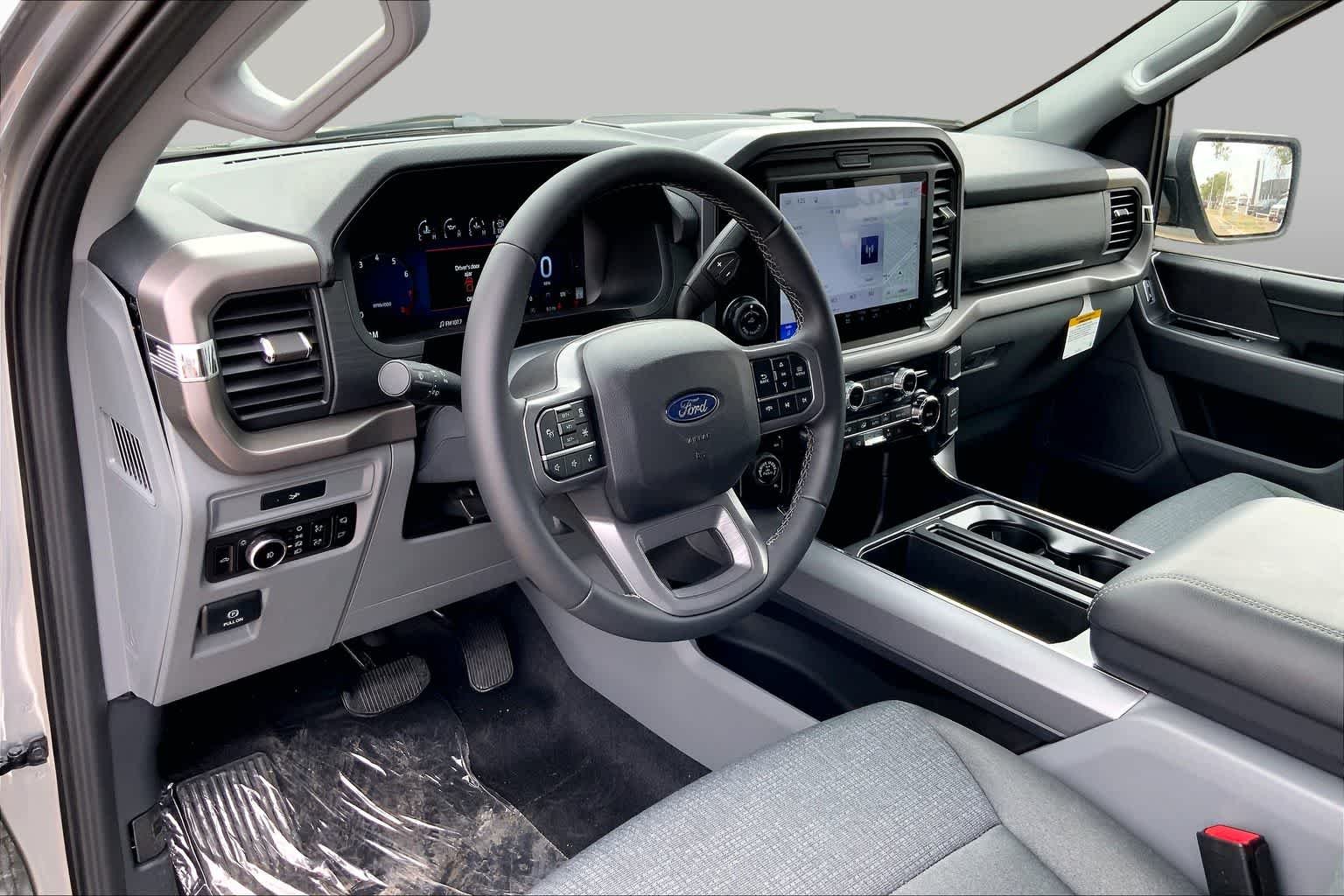 New 2026 Iconic Silver Metallic Ford XLT image 8