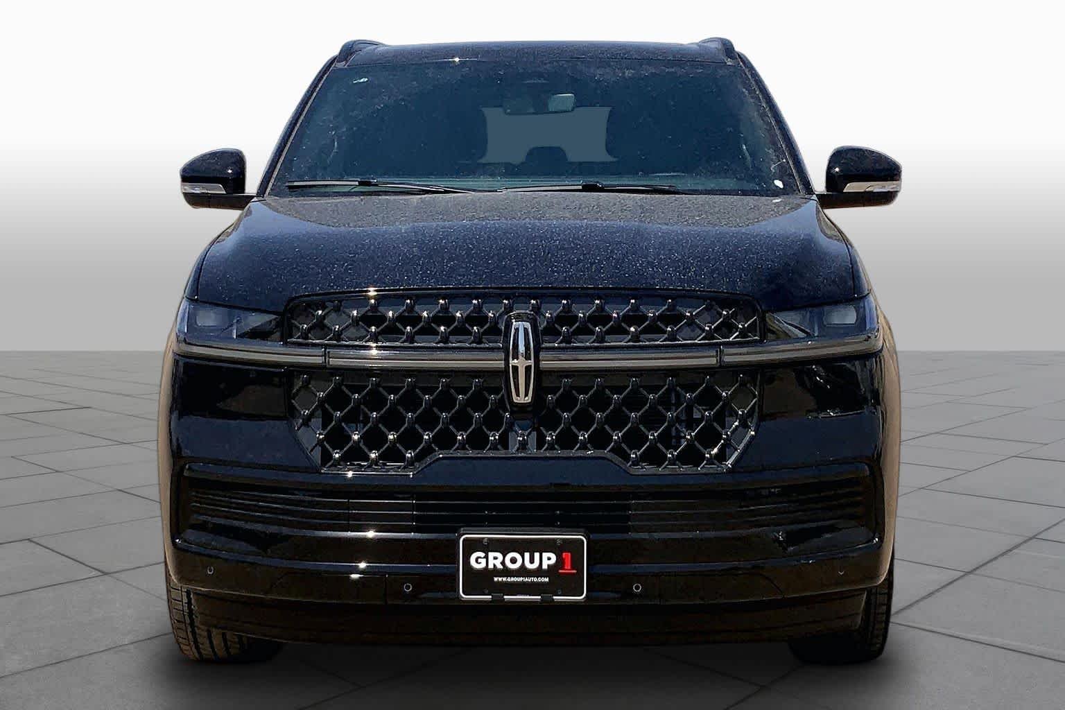 New 2027 Infinite Black Metallic Clearcoat Lincoln Reserve L image 3