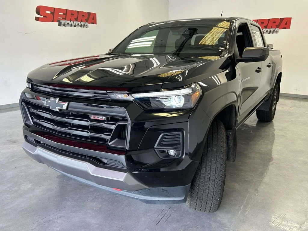 Used 2025 Black Chevrolet Z71 image 7
