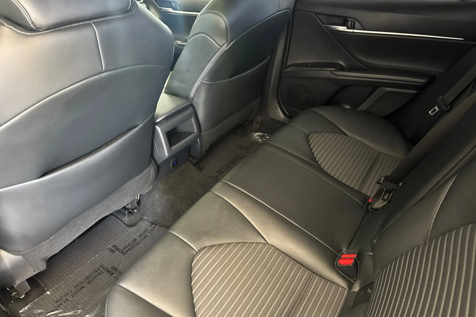 Certified Used 2022 PRE DAWN MICA Toyota SE image 11