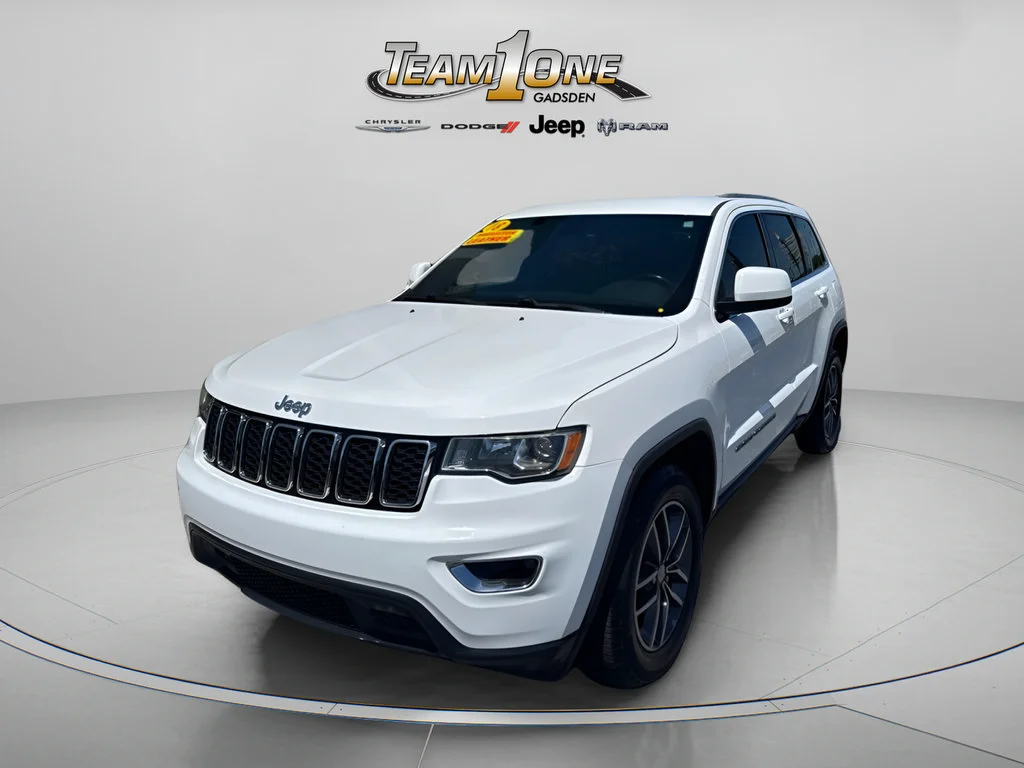 Used 2018 Bright White Clearcoat Jeep Laredo E image 5