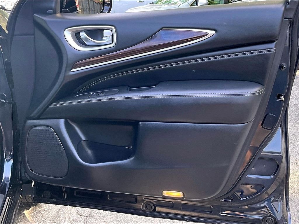 Used 2018 Blue INFINITI Base image 12