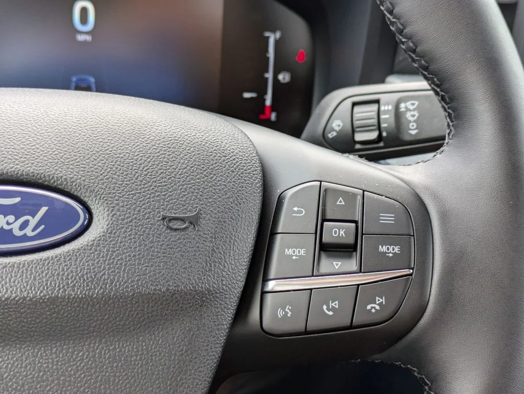 New 2026 Carbonized Gray Metallic Ford XLT image 25