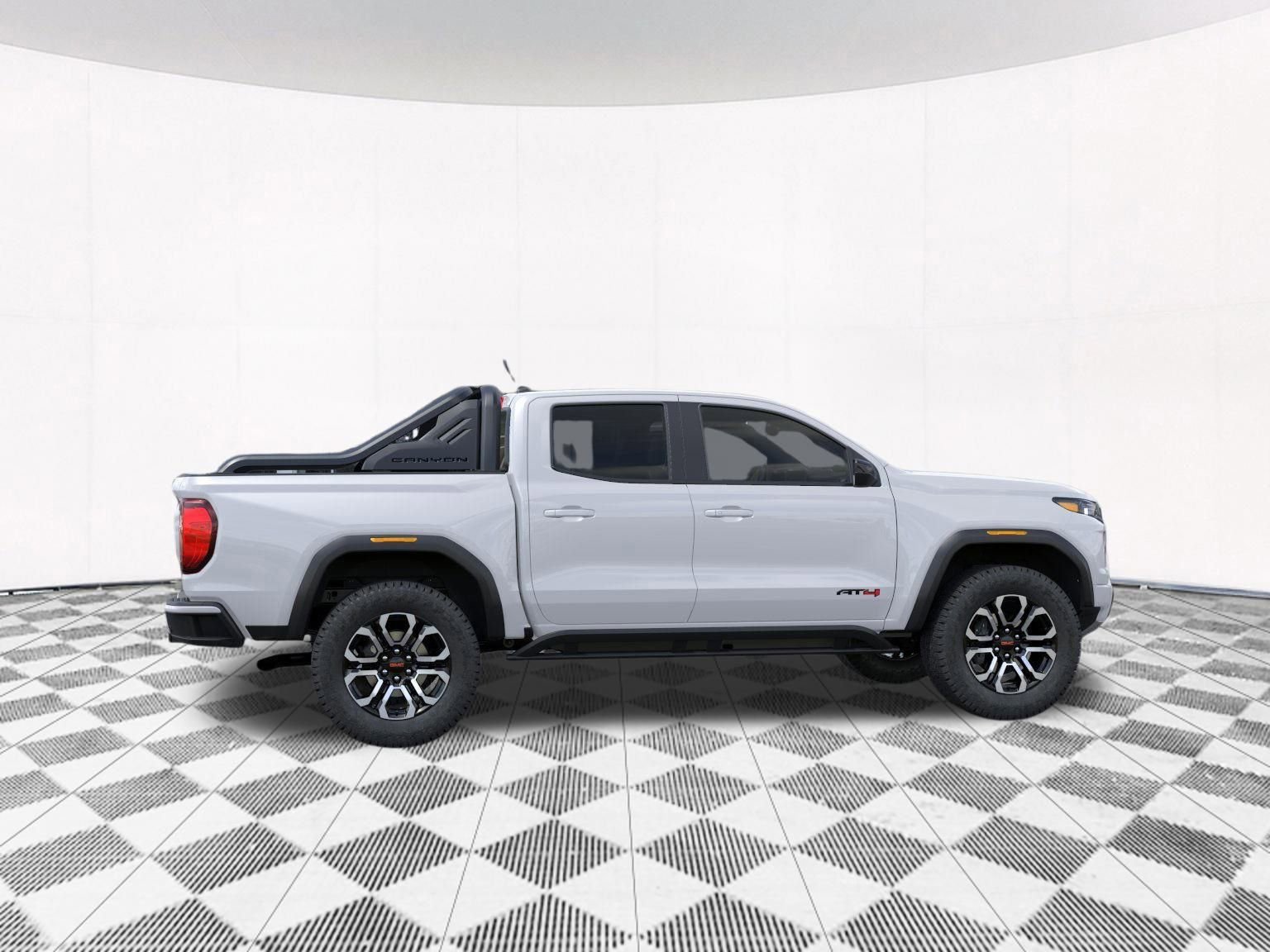 2025 GMC CANYON - Image 11