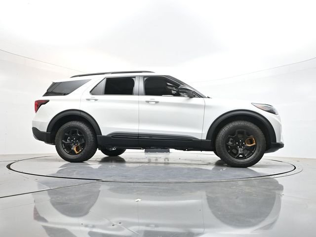 New 2026 Star White Metallic Tri-Coat Ford Tremor® image 50