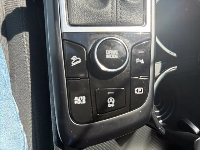 Used 2025 Gray Kia LX image 35