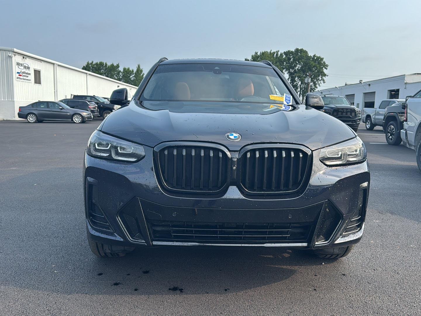 Used 2024 Carbon Black Metallic BMW xDrive30i image 5