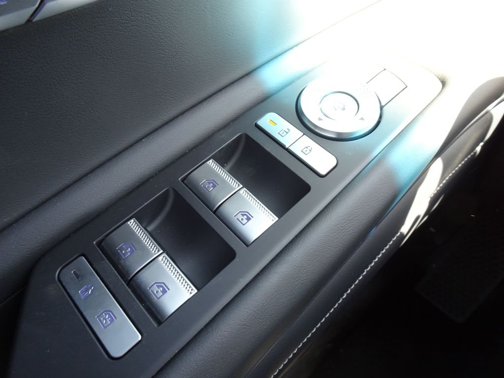 New 2025 Gray Genesis 2.5T STANDARD image 20