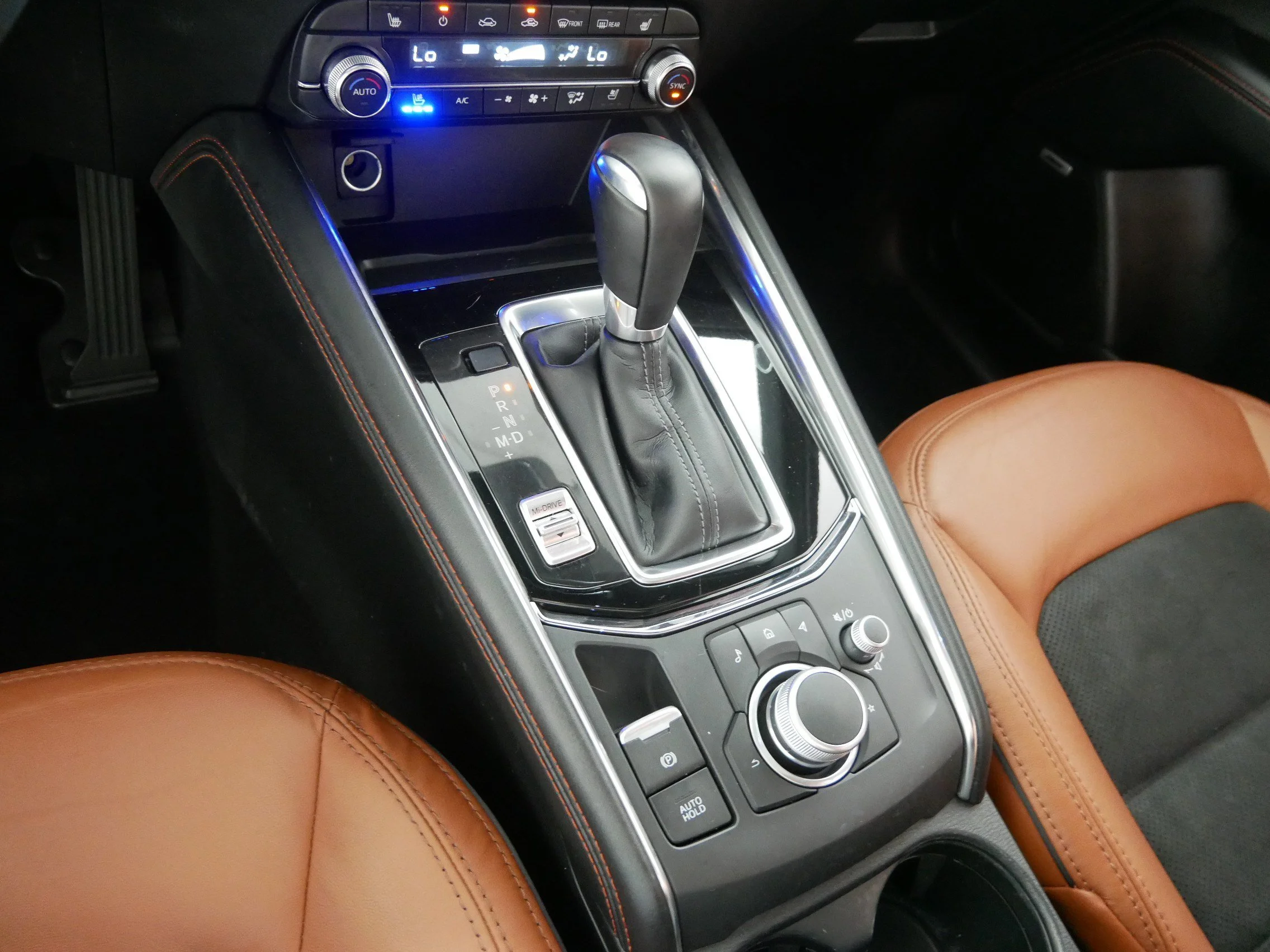 Used 2024 Rhodium White Metallic Mazda 2.5 Carbon Turbo image 24