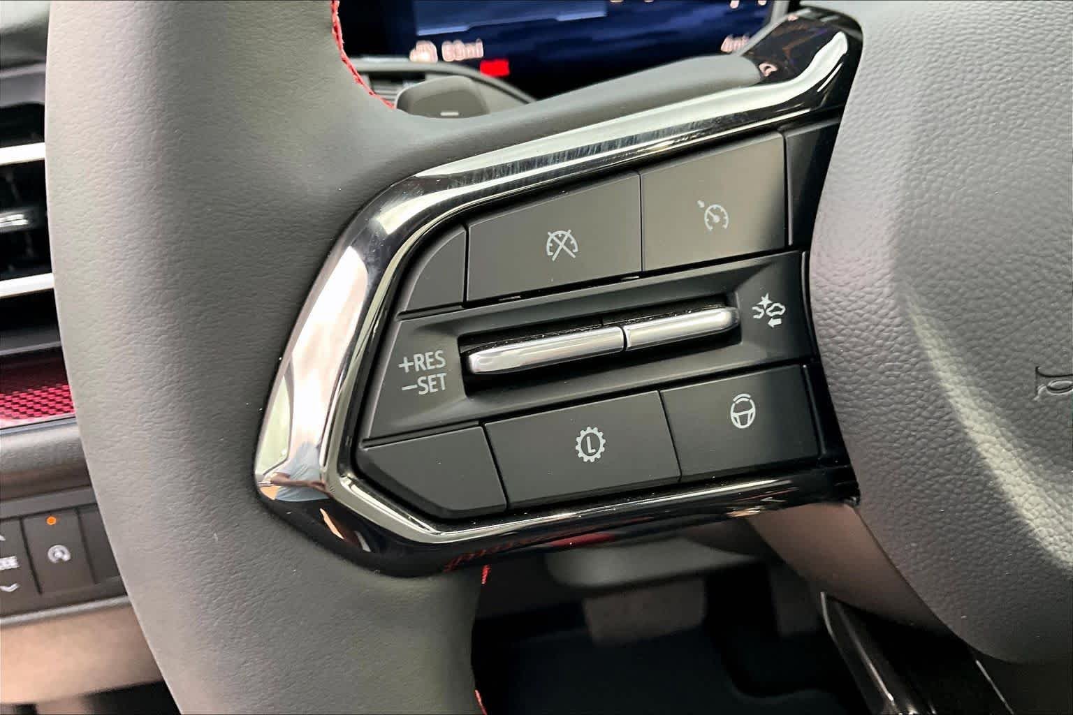 2027 Chevrolet Traverse RS - Photo 19