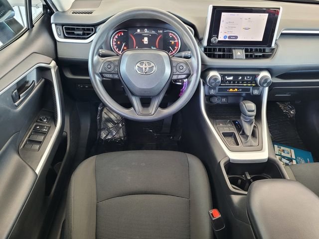2024 Toyota RAV4 LE - Photo 16