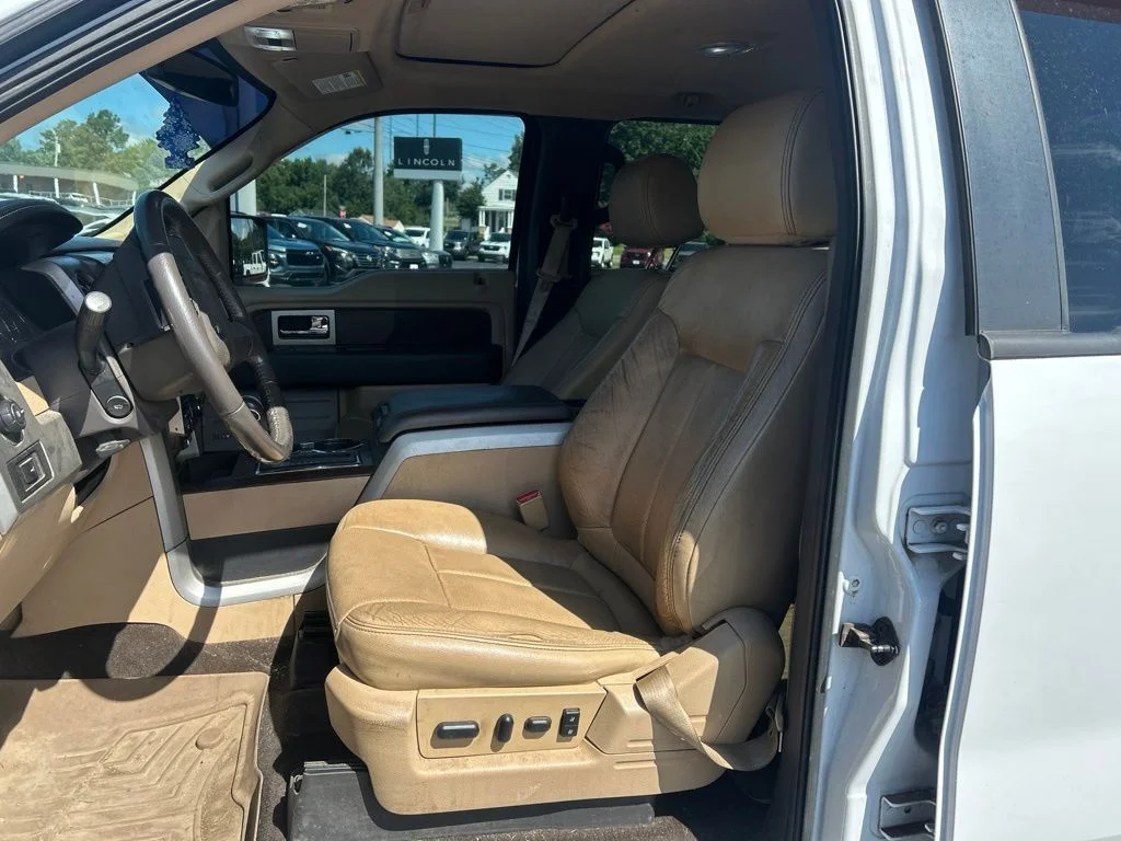 Used 2014 Oxford White Ford Lariat image 10