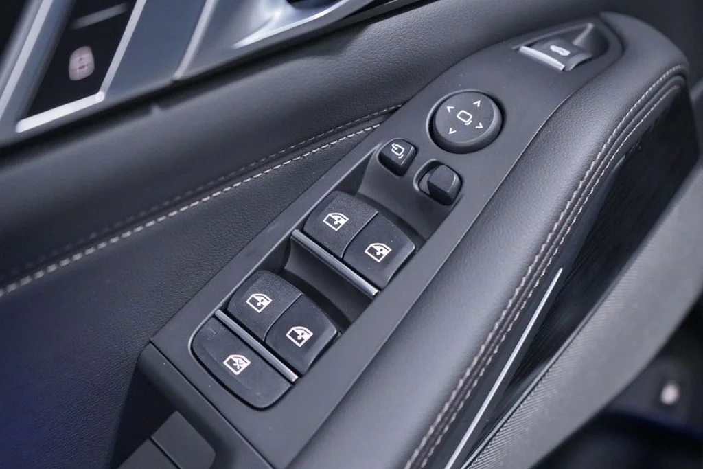 Used 2026 Gray Metallic BMW xDrive50e image 18
