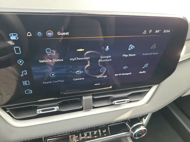New 2027 Summit White Chevrolet LT image 28