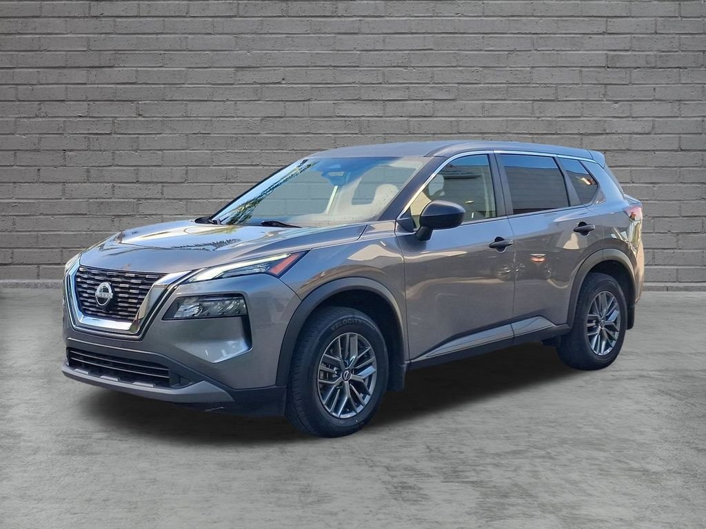 Used 2023 Gray Nissan S image 3