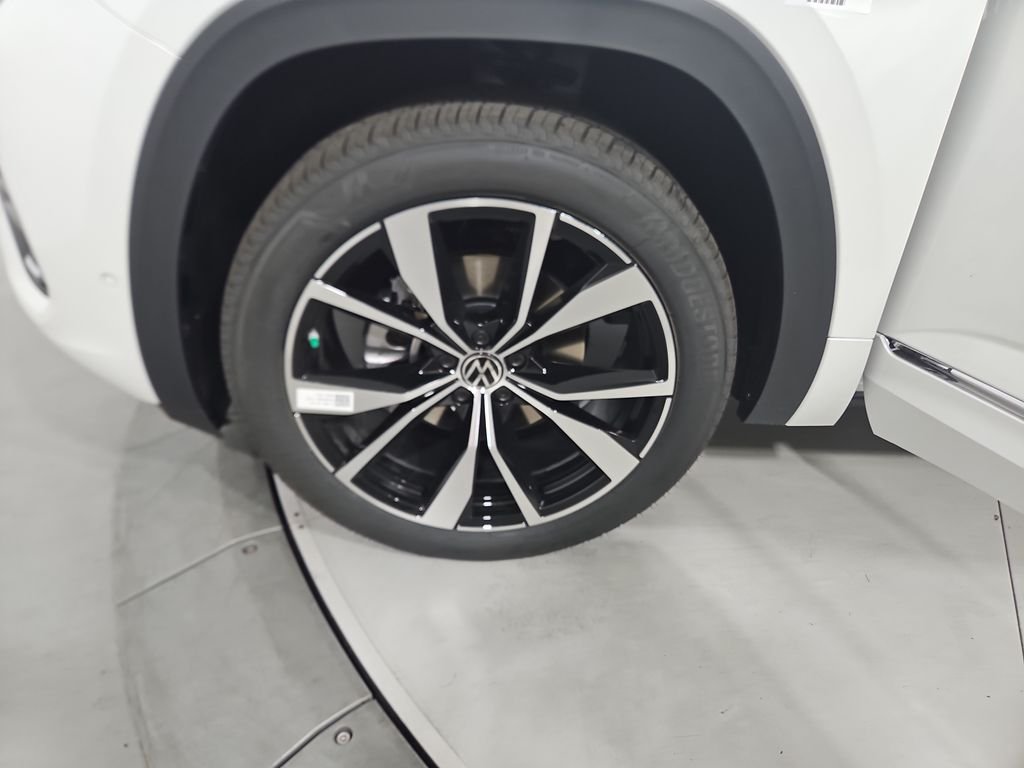 New 2026 White/off-white Volkswagen SEL Premium R-Line image 25