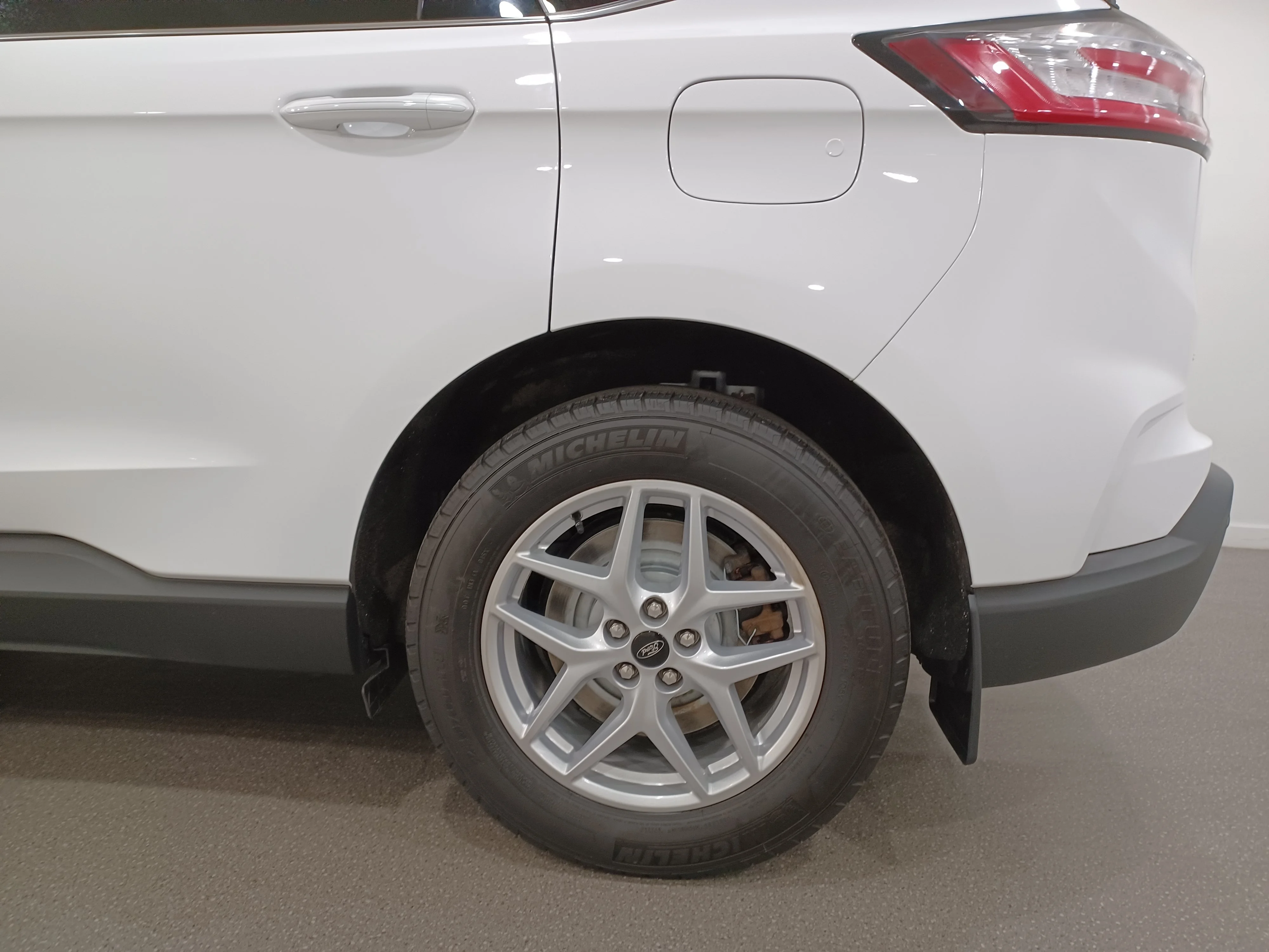 Certified Used 2024 Oxford White Ford SEL AWD*Remote Start | Htd Seats | Htd Wheel | Blind Spot Detection | Lane Keep Assist | CarPlay image 19
