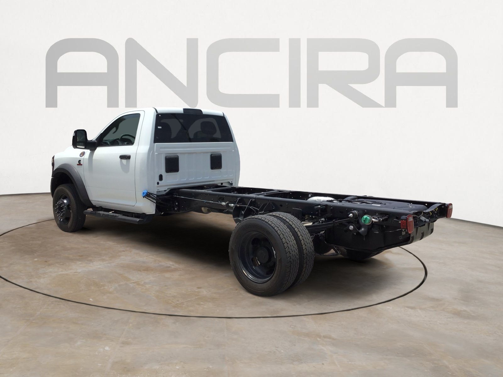 New 2026 Bright White Clearcoat RAM Tradesman image 8