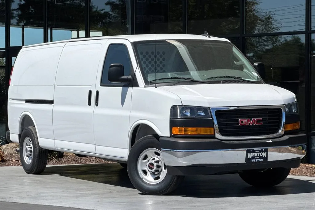 2025 GMC Savana Cargo Work Van - Photo 2