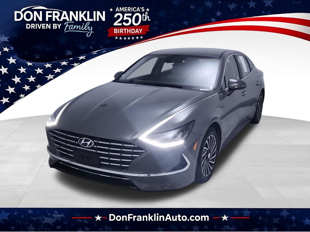 Used 2023 Gray Hyundai SEL image 1
