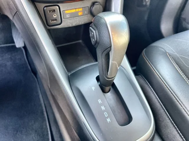 Used 2018 SUMMIT WHITE Chevrolet LT image 16