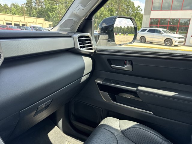 Used 2024 White Toyota  image 17