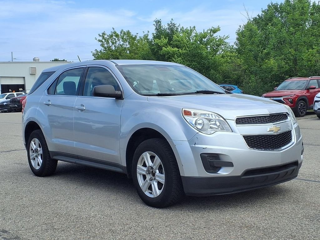 Used 2013 Silver Chevrolet LS image 3