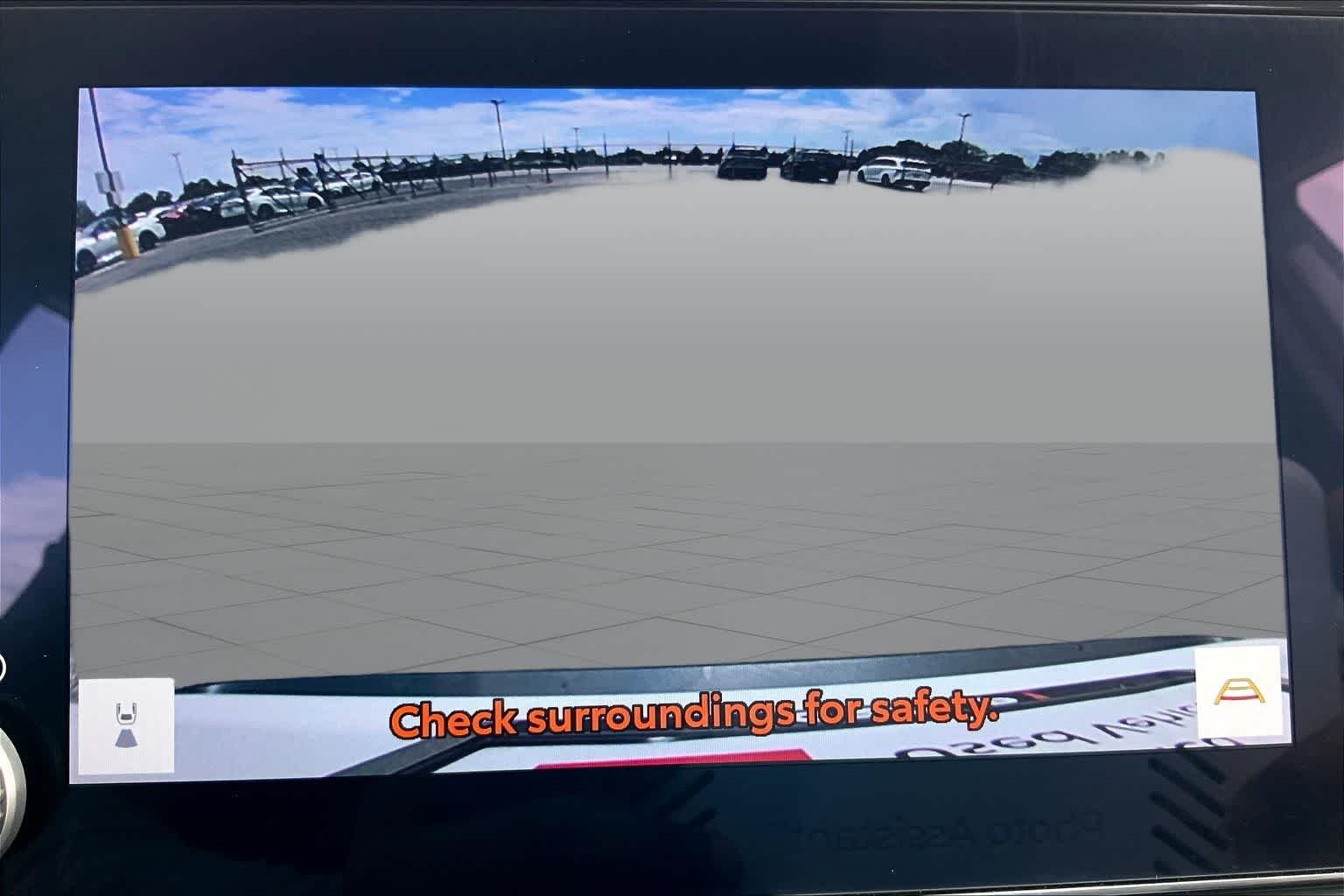 Used 2025 Ice Cap Toyota Hybrid XLE image 26