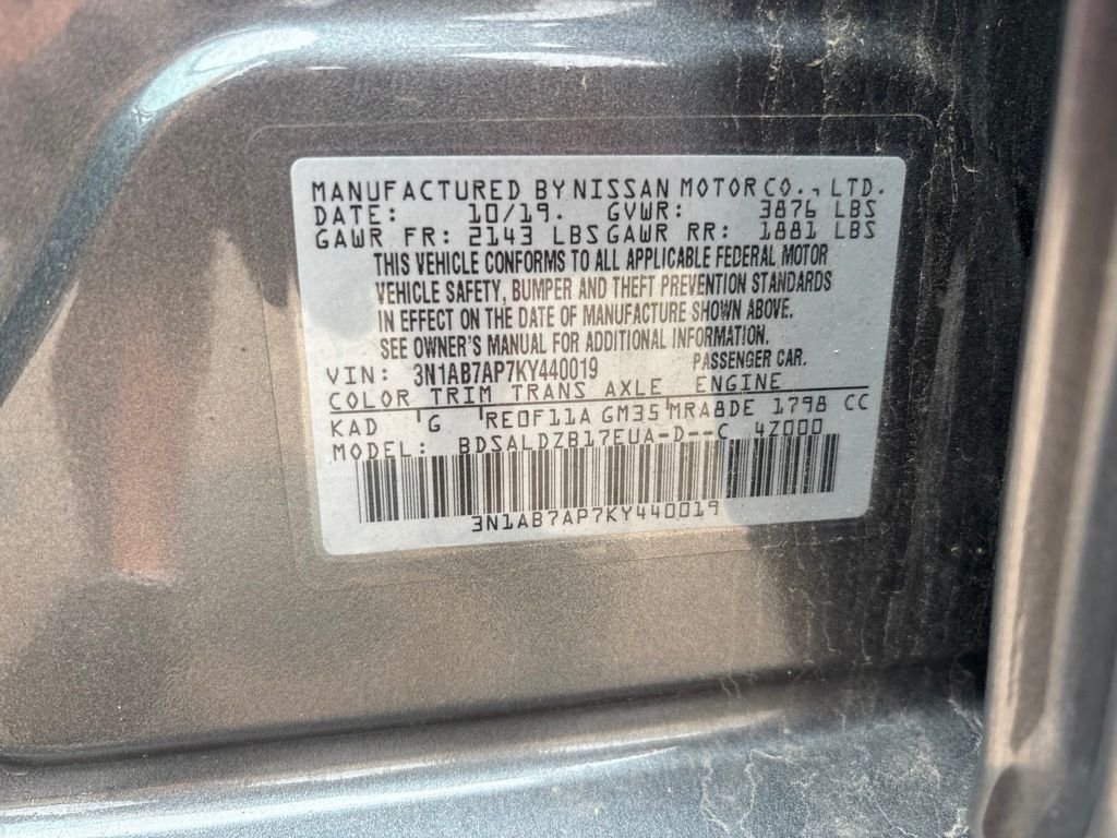Used 2019 Gray Nissan SV image 10