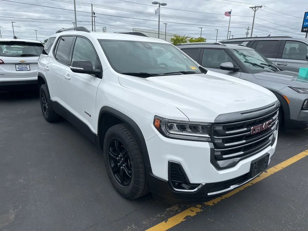 2023 GMC Acadia AT4 AWD's photo