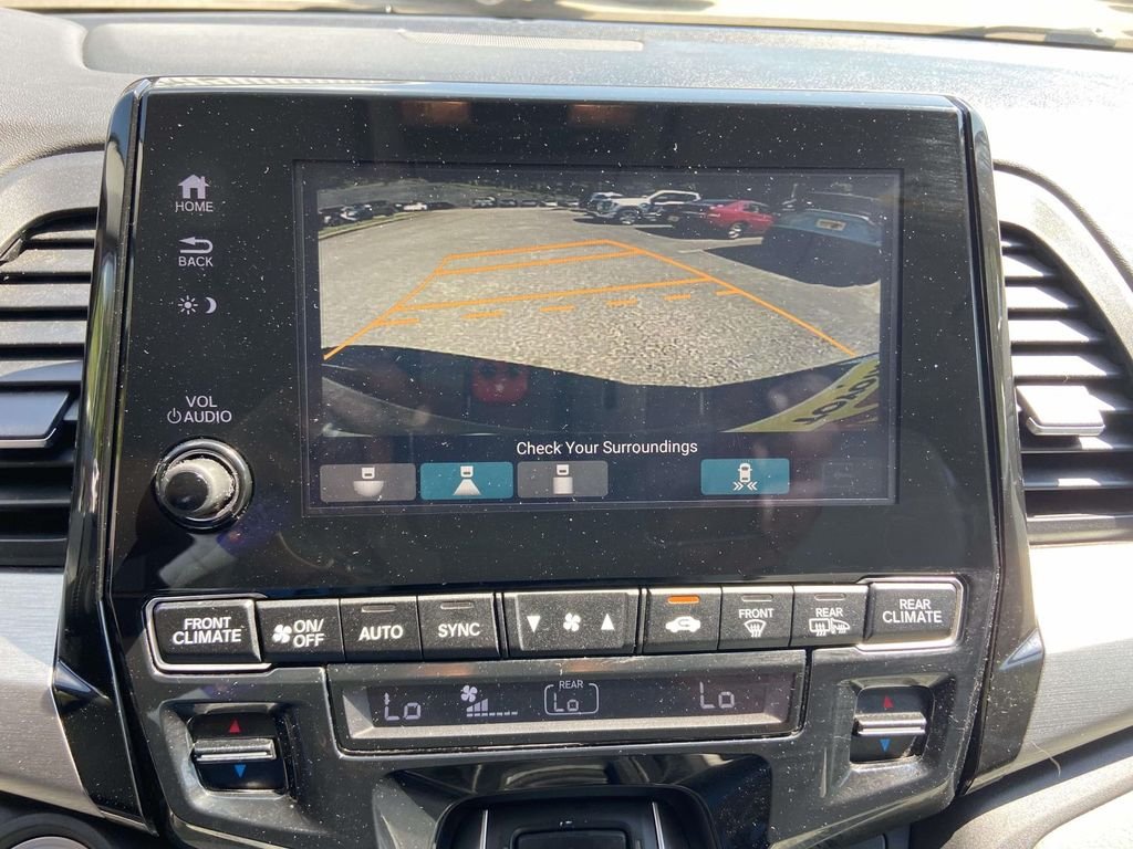 Used 2018  Honda Touring image 25