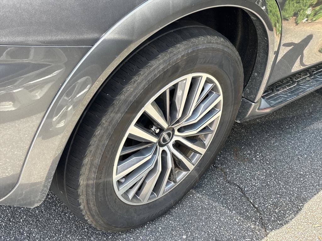 Used 2023 Gray Nissan SL image 12